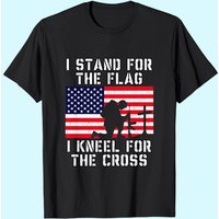 Je me tiens pour le drapeau, je m'agenouille pour la croix T-shirt — T-shirts pour hommes