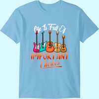 T-shirt drôle de guitare Life Is Full Of Important Choices pour hommes