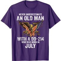 Ne Sous-estimez Jamais Un Vieil Homme Avec Un DD-214 Né En Juillet T-shirt — T-shirts pour hommes