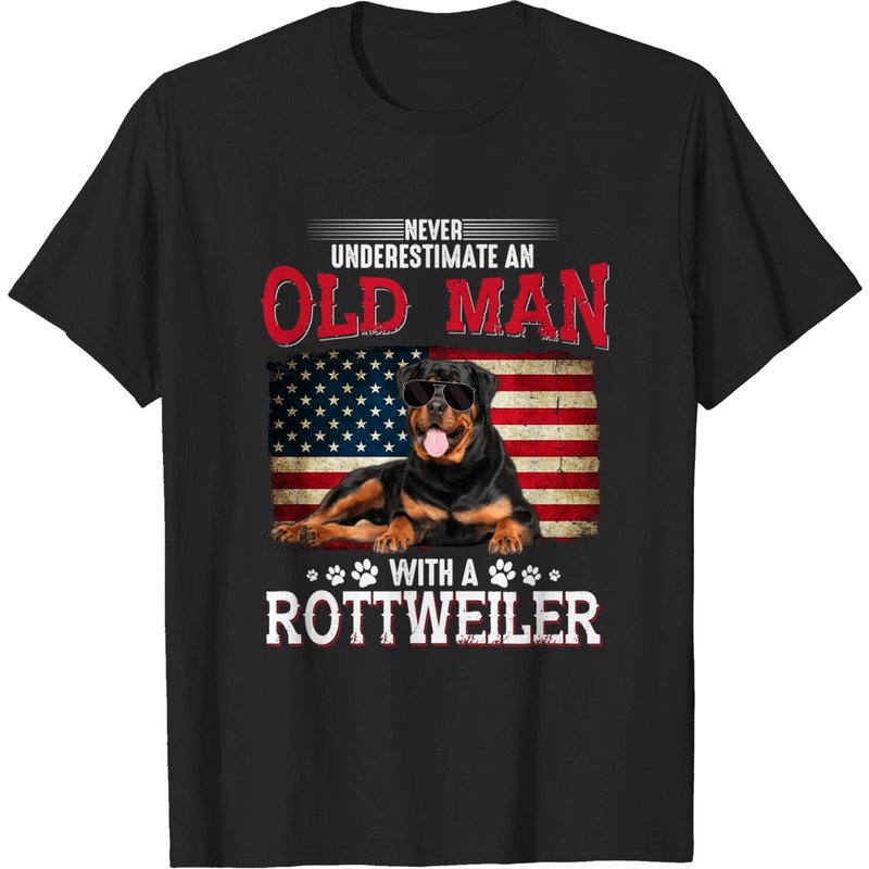 T-shirt pour hommes : Vieil homme avec costume de Rottweiler — T-shirts pour hommes