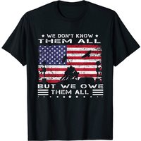T-shirt en l'honneur des vétérans avec le message "Nous ne les connaissons pas tous, mais nous leur devons tout — T-shirts pour hommes