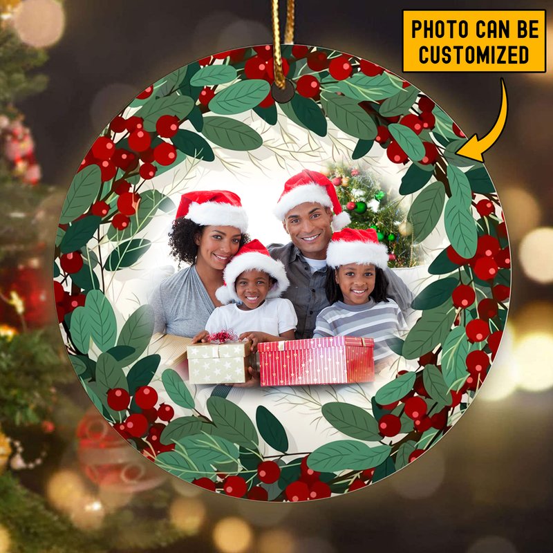 Personalized Family Holiday Christmas Wreath Mistletoe Ornament — Ornaments