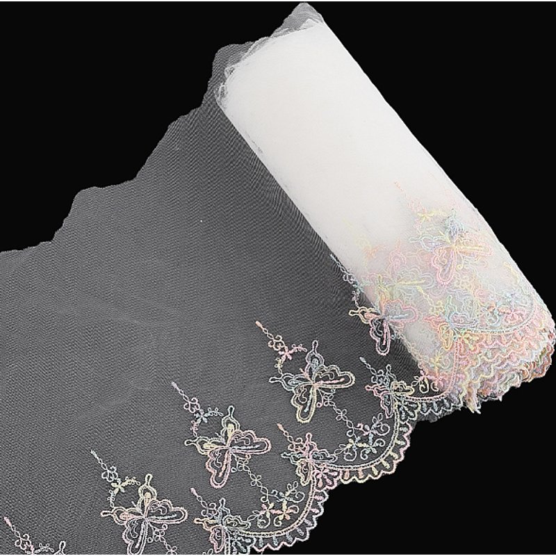 Ribbons en polyester brodés, bordure en dentelle papillon, 4.8-5 verges — Chaînes, fils et cordons