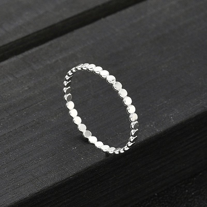 925 Sterling Silver Flat Beaded Band Ring for Women, Size 7 — Costume Jewelry