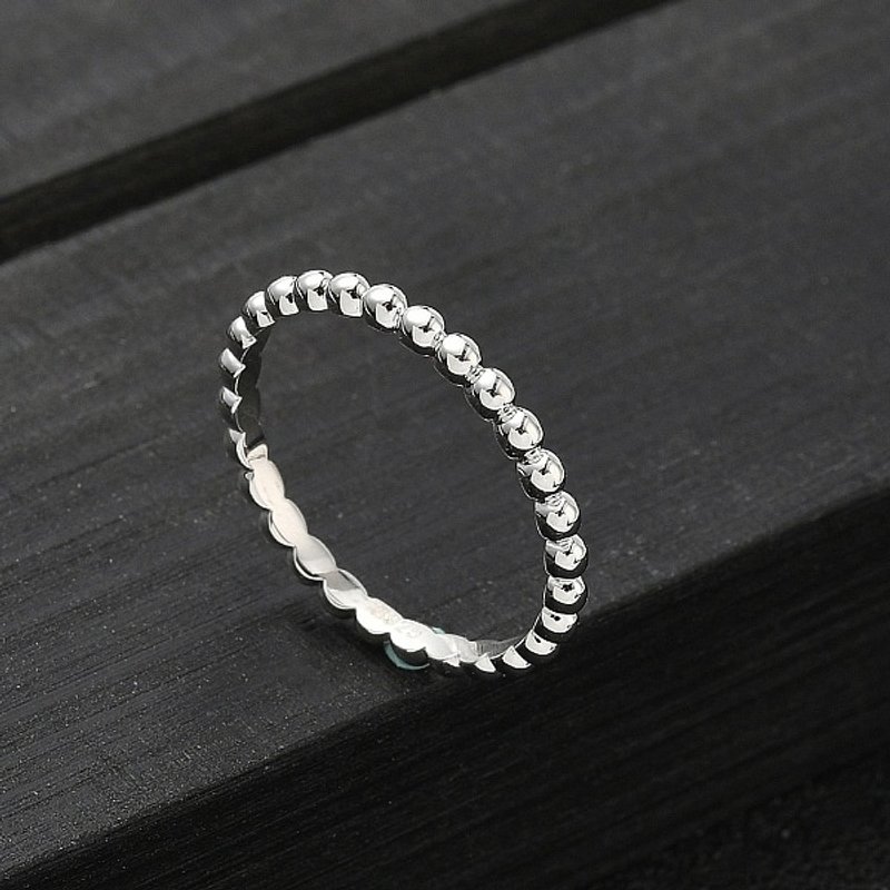 925 Sterling Silver Plain Band Ring with Round Beads, Size 7.25 — Costume Jewelry
