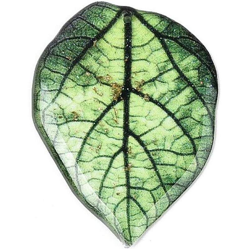 Pendentif en résine époxy en forme de feuille avec feuilles d'or et paillettes — Breloques et pendentifs
