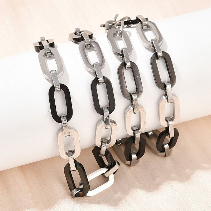 201 Stainless Steel Oval Link Chain Necklace for Women, Black 22.83 in — Pendant Necklace