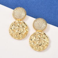 Boucles d'oreilles pendantes en laiton avec zirconium cubique clair — Bijoux fantaisie