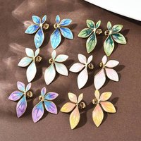 304 Stainless Steel Flower Stud Earrings with 18K Gold Plating — Costume Jewelry