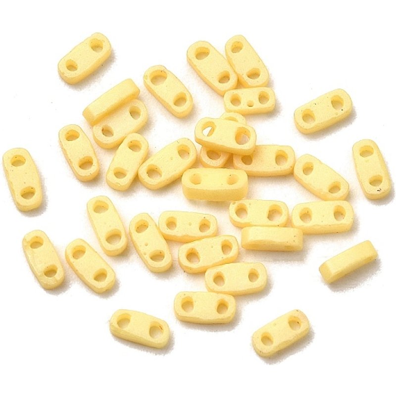2-Hole Baking Paint Glass Seed Beads, Yellow, Rectangle, 5x2x1.5mm — Jewelry Beads