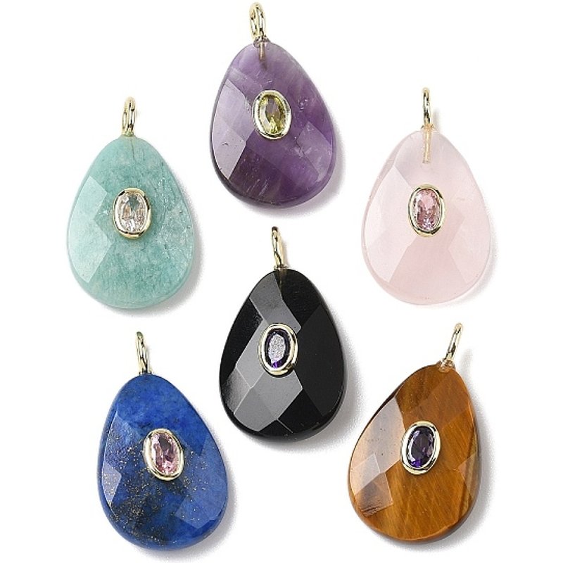 Charmes en Pierre Naturelle en Forme de Goutte avec Zirconia Cubique — Breloques et pendentifs