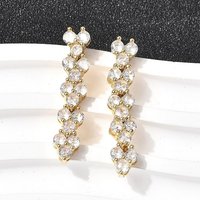 Boucles d'oreilles à clou à frange en zircon cubique clair Micro Pave en laiton — Bijoux fantaisie