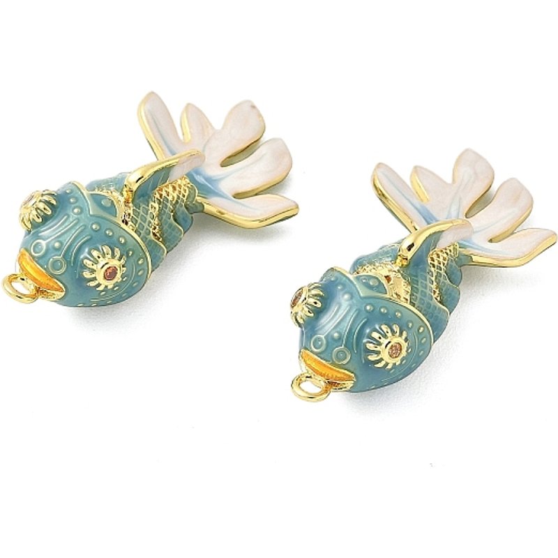 Pendentif en laiton avec zircone cubique micro pavé, poisson, plaqué or 18K — Breloques et pendentifs