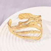 Bracelets Cuff en Acier Inoxydable 304 pour Femmes, Design Rayé Doré — Bracelet Femme