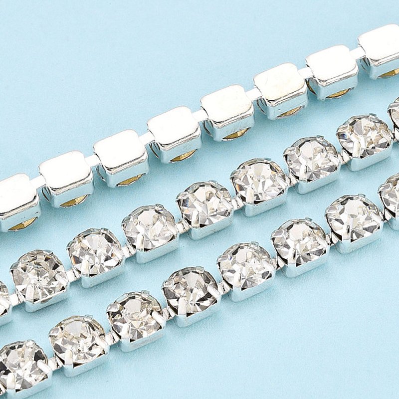 Brass Rhinestone Strass Chains with Spool, Silver Color Plated — Chains, Wire & Cord