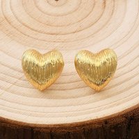 Boucles d'oreilles en laiton en forme de cœur, plaquées or 18K, sans cadmium ni plomb — Bijoux fantaisie