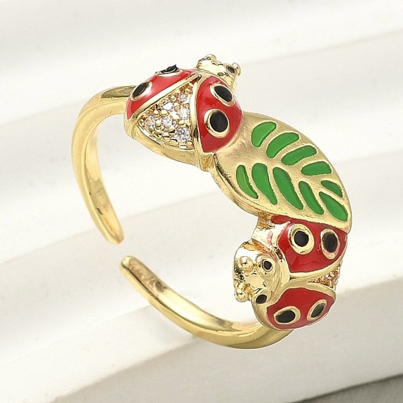 Bague de Poignet en Zircon Cubique Micro Pave avec Coccinelle pour Femmes — Bijoux fantaisie