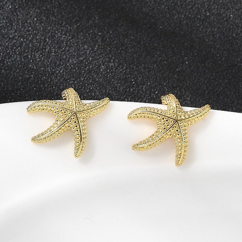 Brass Starfish Stud Earrings, 18K Gold Plated, Cadmium & Lead Free — Costume Jewelry