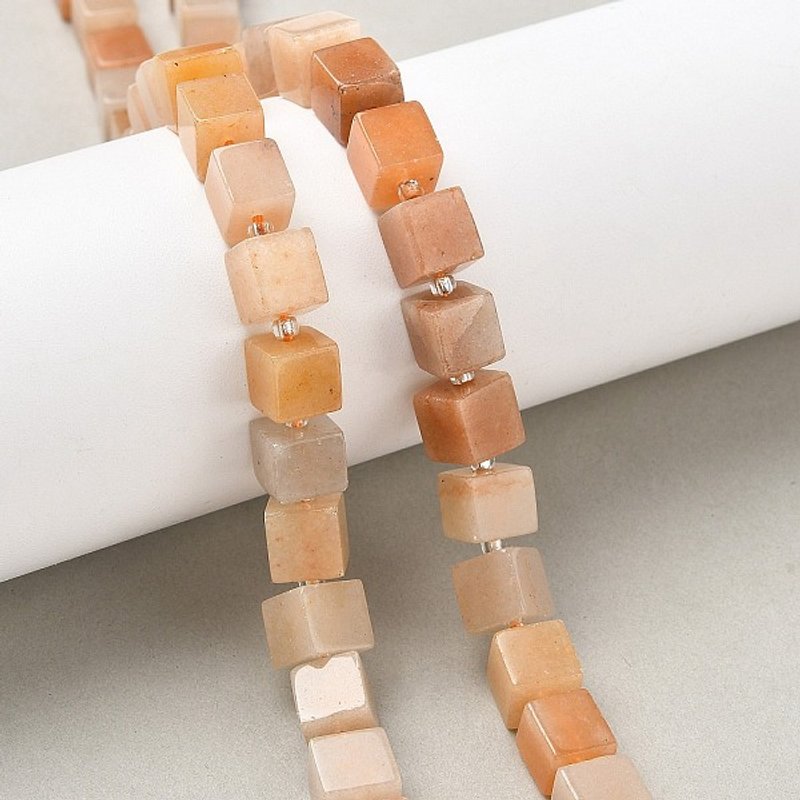 Brins de perles cube en aventurine orange naturelle avec perles de semence — Perles à bijoux