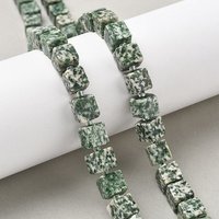 Brins de perles de jaspe vert tacheté en cube avec perles de semence