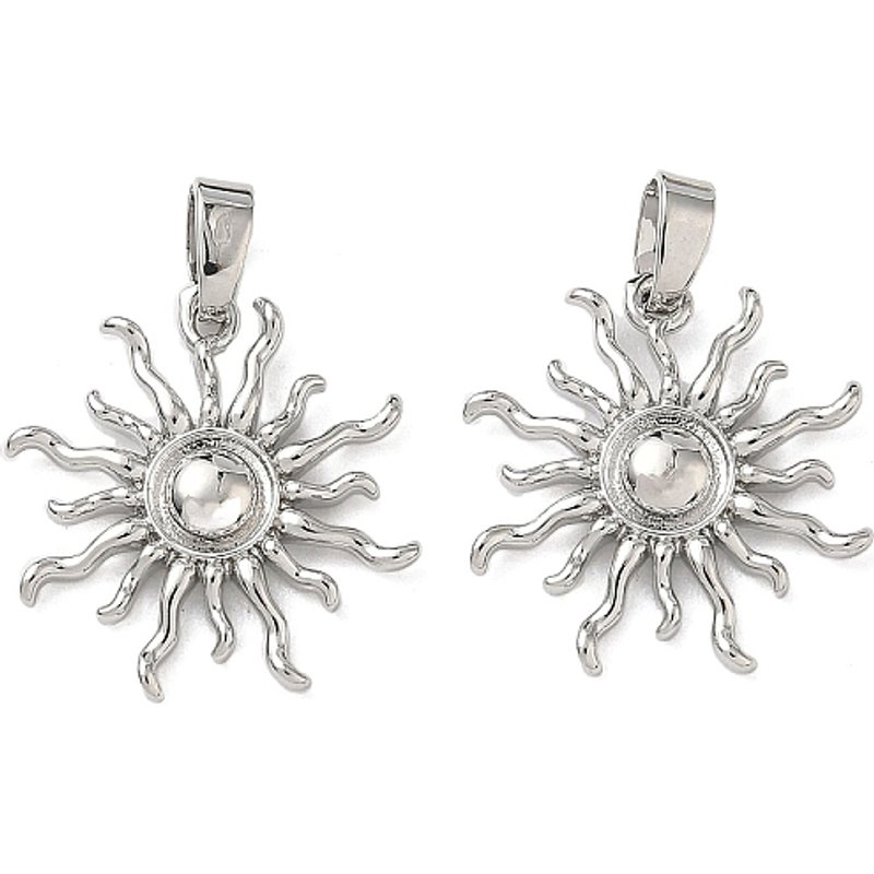 Pendentif en laiton en forme de soleil, finition platine, 19x17.5x3mm — Breloques et pendentifs