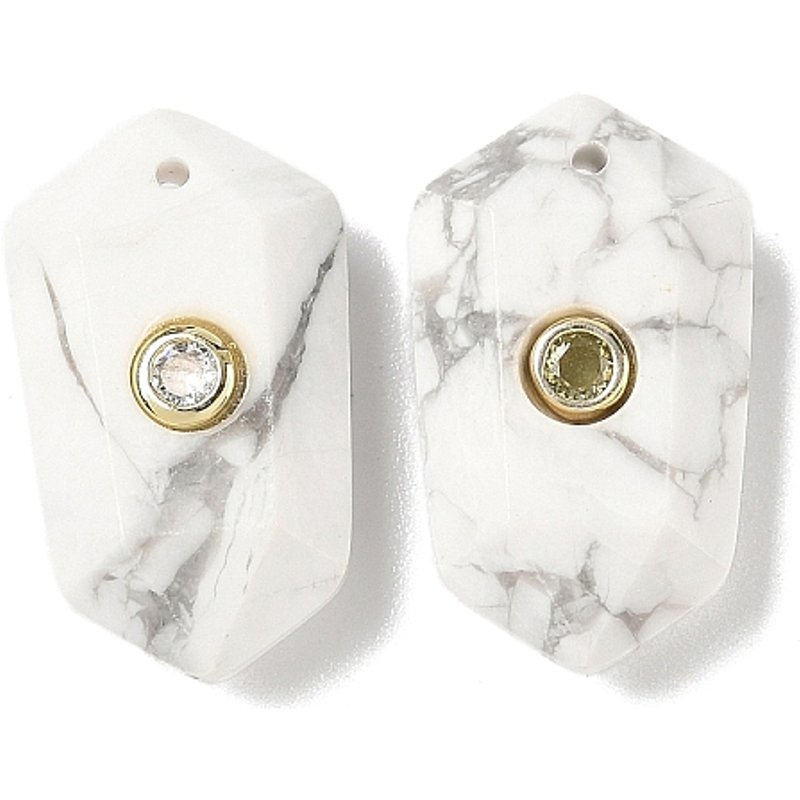 Pendants en cristal de quartz naturel facettés avec apprêts en laiton — Breloques et pendentifs