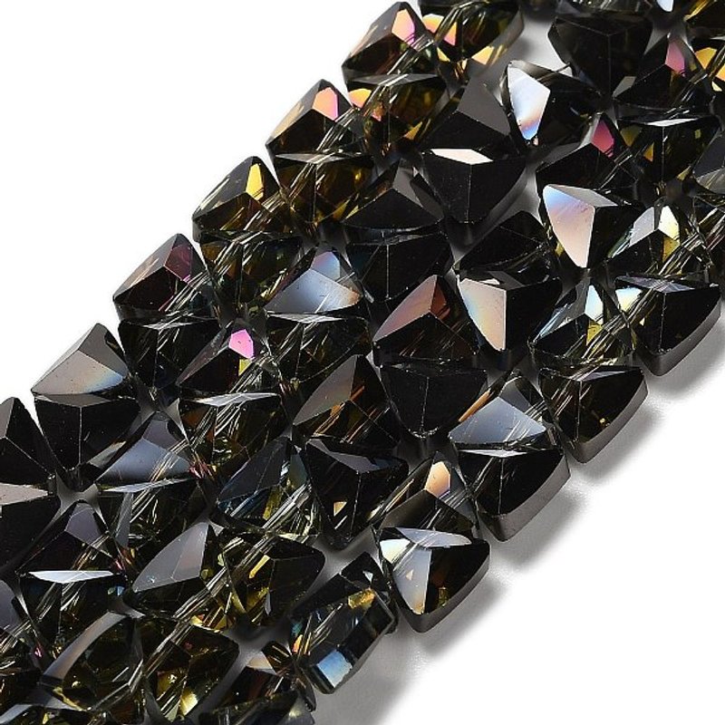 Brins de perles en verre électroplaqué, triangle, facetté, noir — Perles à bijoux