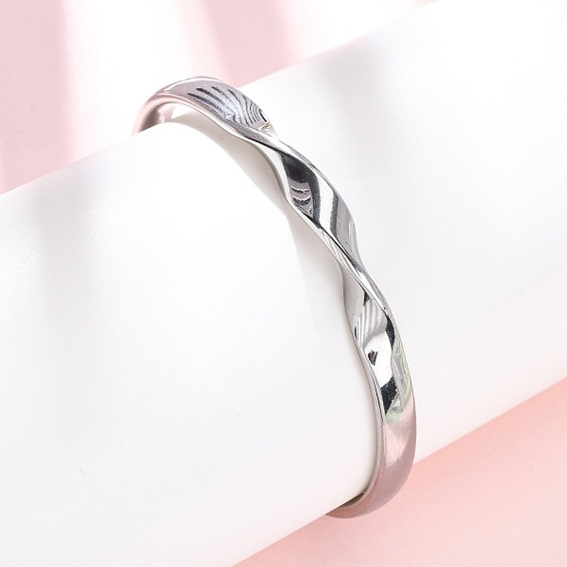 304 Stainless Steel Twisted Cuff Bangle for Women — Bracelet Women