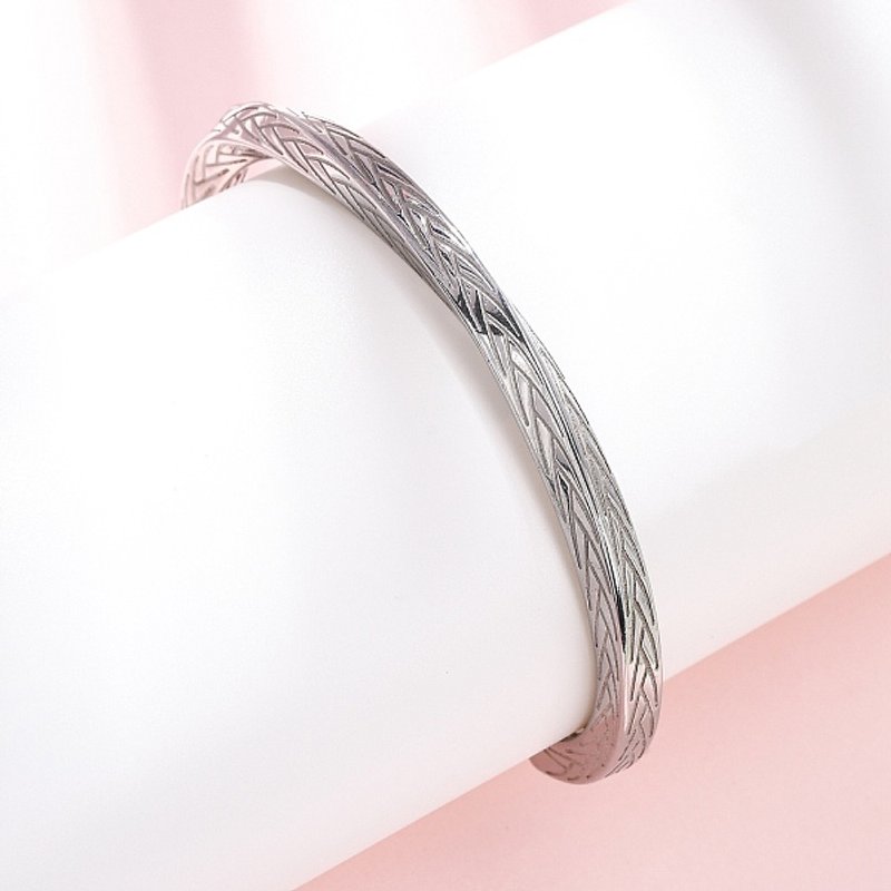 Bracelet Cuff Torsadé en Acier Inoxydable 304 pour Hommes et Femmes — Bracelet Femme