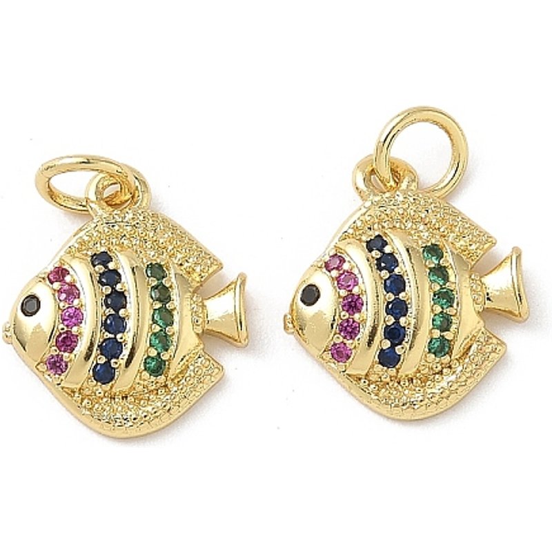 Charm en laiton avec zircon cubique micro pave, plaqué or 18K — Breloques et pendentifs