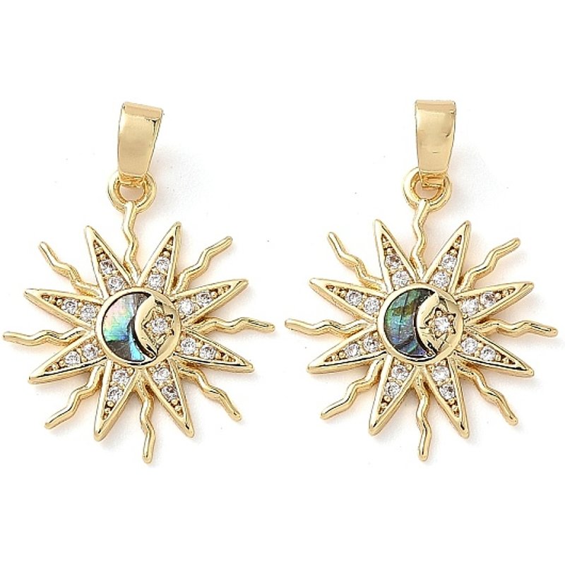 Pendentif en laiton avec zircone cubique micro pavé en forme de soleil — Breloques et pendentifs