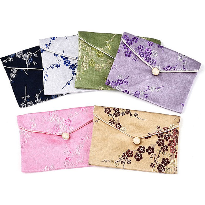Sacs de rangement pour bijoux en soie brodés de fleurs de prunier — Rangement et présentation
