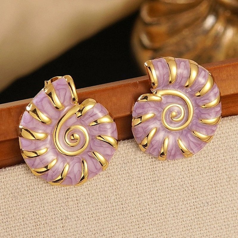 Boucles d'oreilles clous en conque en acier inoxydable 304 émaillé dorées et roses — Bijoux fantaisie