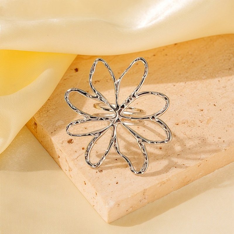 Bague à Manchette Ajustable en Acier Inoxydable pour Femmes - Design Fleur — Bijoux fantaisie