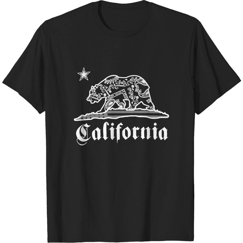 T-shirt pour hommes California Republic Paisley Bandana Bear — T-shirts pour hommes