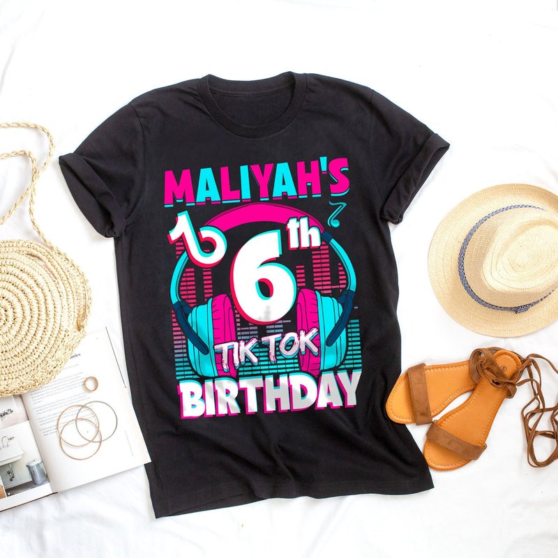 T-shirts d'anniversaire TikTok personnalisés pour hommes - Tenue assortie familiale — T-shirts pour hommes