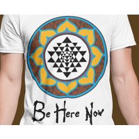 T-shirts Be Here Now Inspirés par Baba Ram Dass pour Hommes — T-shirts pour hommes