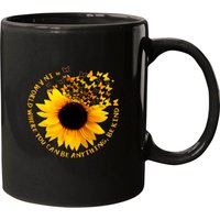 Dans un monde où vous pouvez être n'importe quoi, soyez gentil Mug tournesol