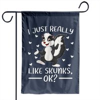 Drapeau de jardin Cute Skunk Lover - Impression recto verso — Drapeaux décoratifs