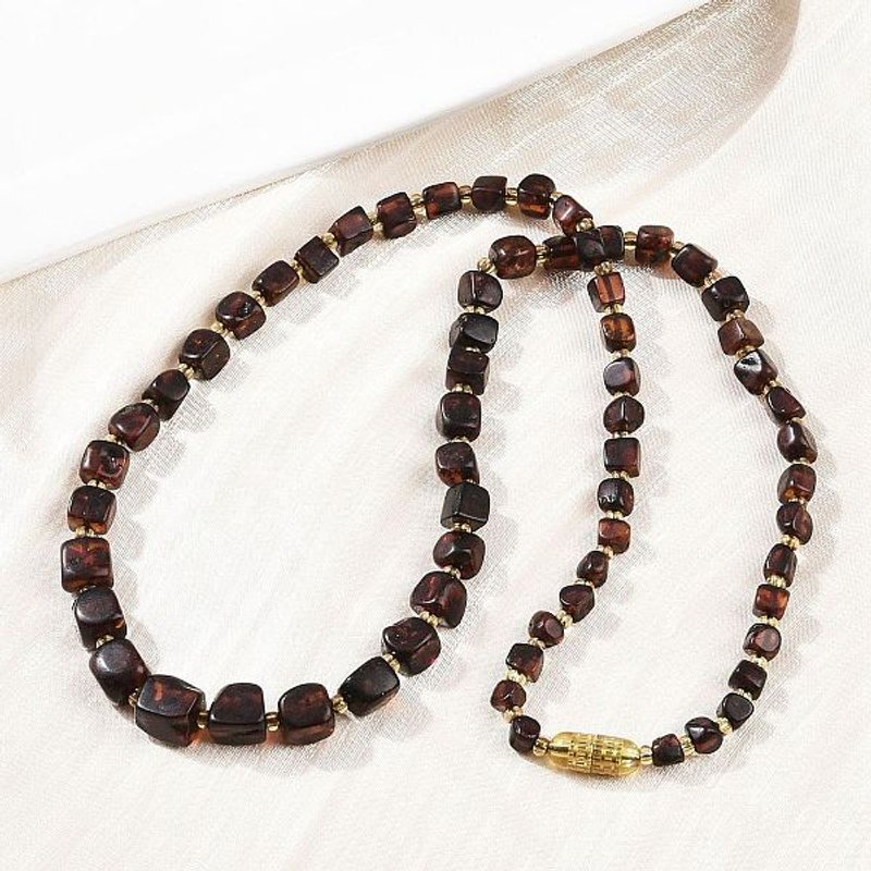 Collier en Ambre Naturel à Perles Graduées avec Fermoir en Laiton — Collier pendentif