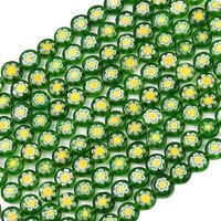 Brins de perles plates rondes en verre Millefiori, vert, design fleur unique — Perles à bijoux