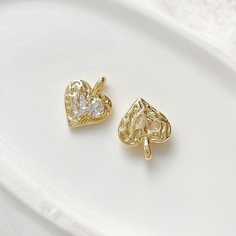 Charms en cœur en zircon cubique micro pave en laiton, plaqué or 18K — Breloques et pendentifs
