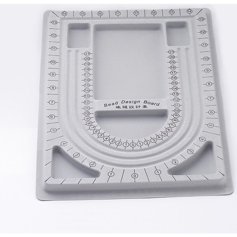Planche de Design en Plastique pour Colliers, Grise — Rangement et présentation