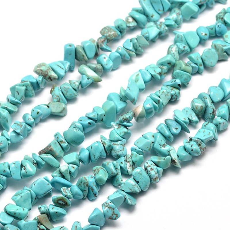 Brins de perles en turquoise synthétique, teintées, 5-8mm, 31.5 pouces — Perles à bijoux