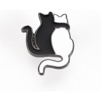 Cat Shape Alloy Enamel Brooch with Butterfly Clutch — Brooches