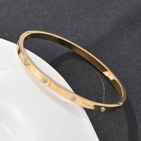 Bracelet en Acier Inoxydable 304 avec Strass pour Femmes, Plaqué Or 18K — Bracelet Femme