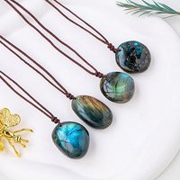 Collier Pendentif en Labradorite Naturelle Nuggets avec Corde Ajustable — Collier pendentif