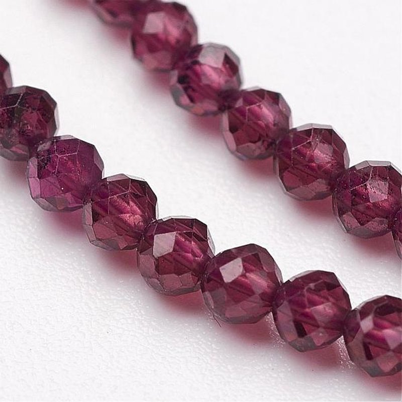 Fil de perles de grenat naturel, grade AA, facetté, rond, 4mm — Perles à bijoux