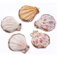 Shell Pendants with Iron Findings in Light Gold — Charms & Pendants