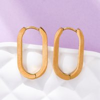 Boucles d'oreilles Huggie ovales en acier inoxydable 304 avec plaquage PVD — Boucles d'oreilles créoles